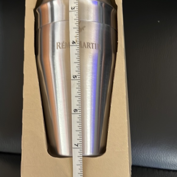 New Remy Martin Shakers - Picture 6 of 7